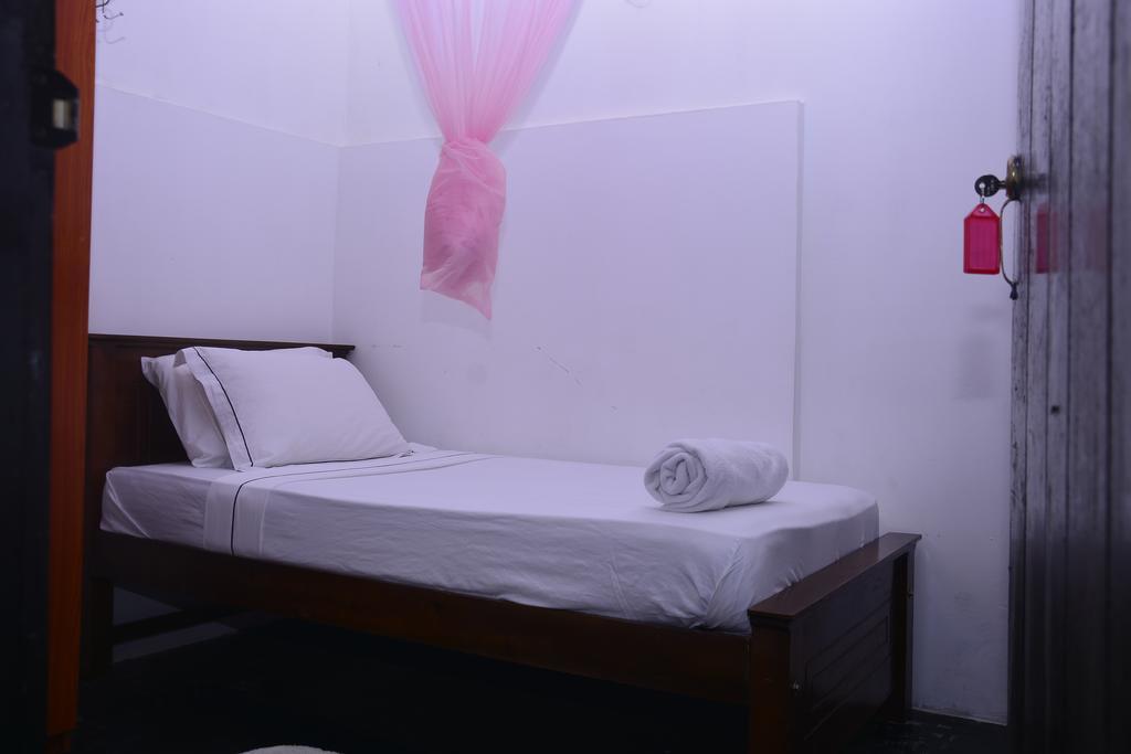 Livinginn Polonnaruwa Eksteriør bilde